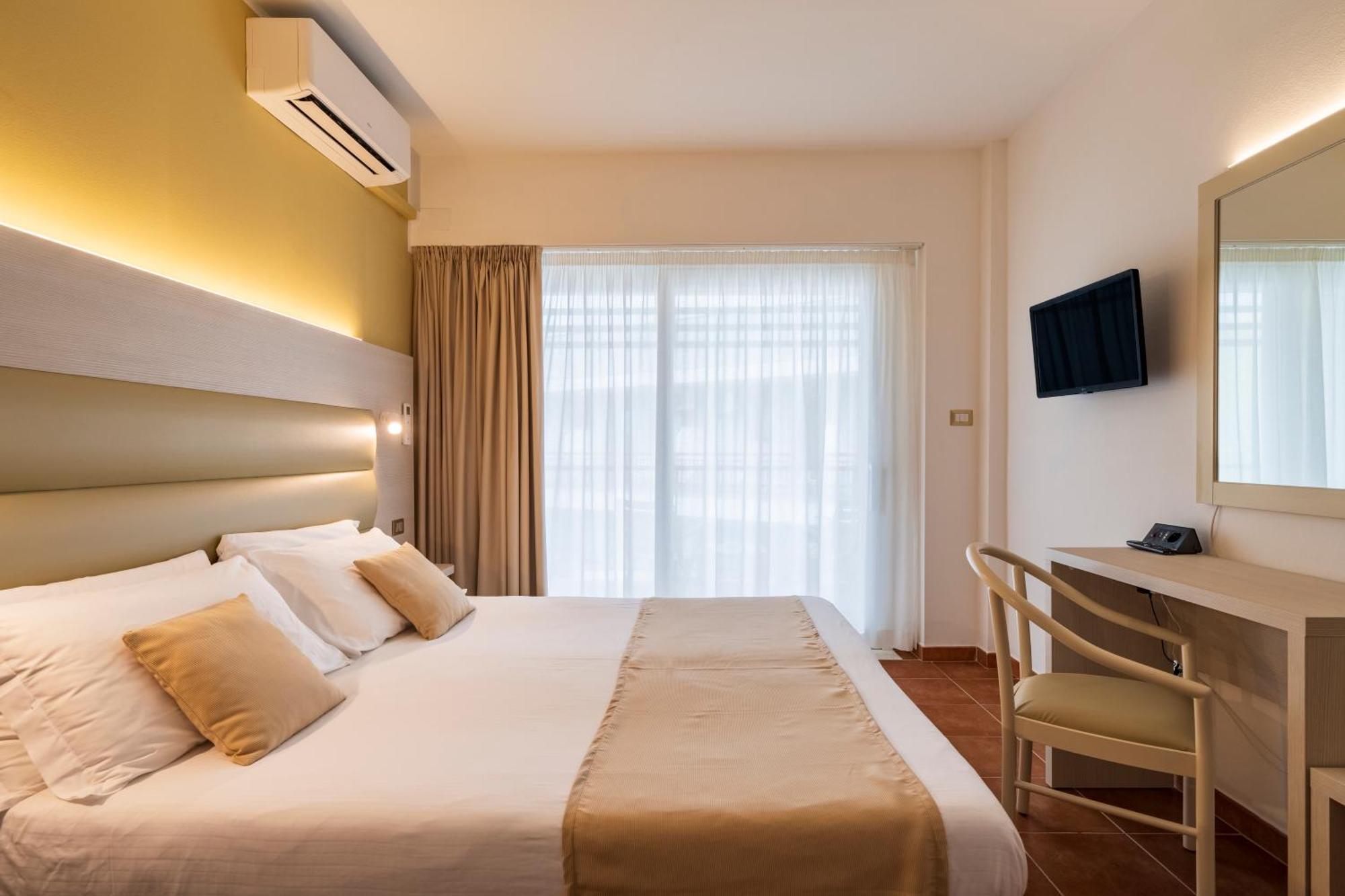 Hotel Florida Alghero Exterior photo